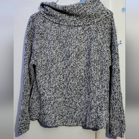 RD Style Sweaters - RD Style Women's Size Large. Harriette Cowl Neck Sweater Small Off-White Black